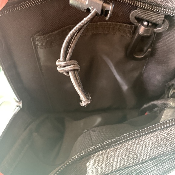 Like new military look sling bag - Picture 8 of 8